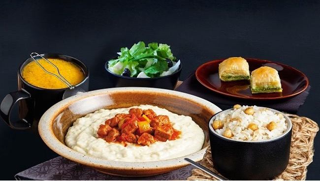 MEAL BOX’tan 8 çeşit zengin iftar menüsü sadece 200 TL !